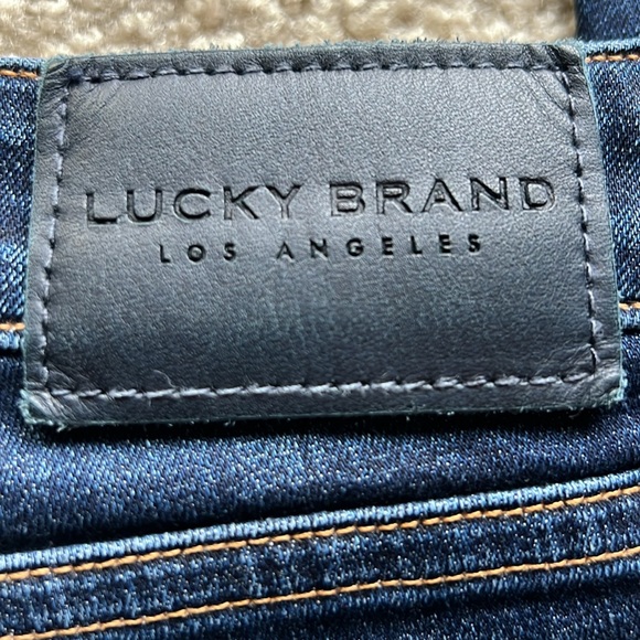 Lucky Brand Low Rise Lolita Bootcut Jean, Dark Wash, 14 Long (32 Long) - Picture 2 of 11